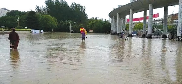 山東大暴雨，羅德移動(dòng)泵車隨時(shí)待命